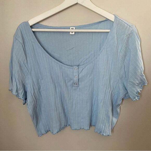 BP Crop Top Pastel Light Blue Buttons Casual Neutral Solid Texture Y2K Style - Picture 1 of 8